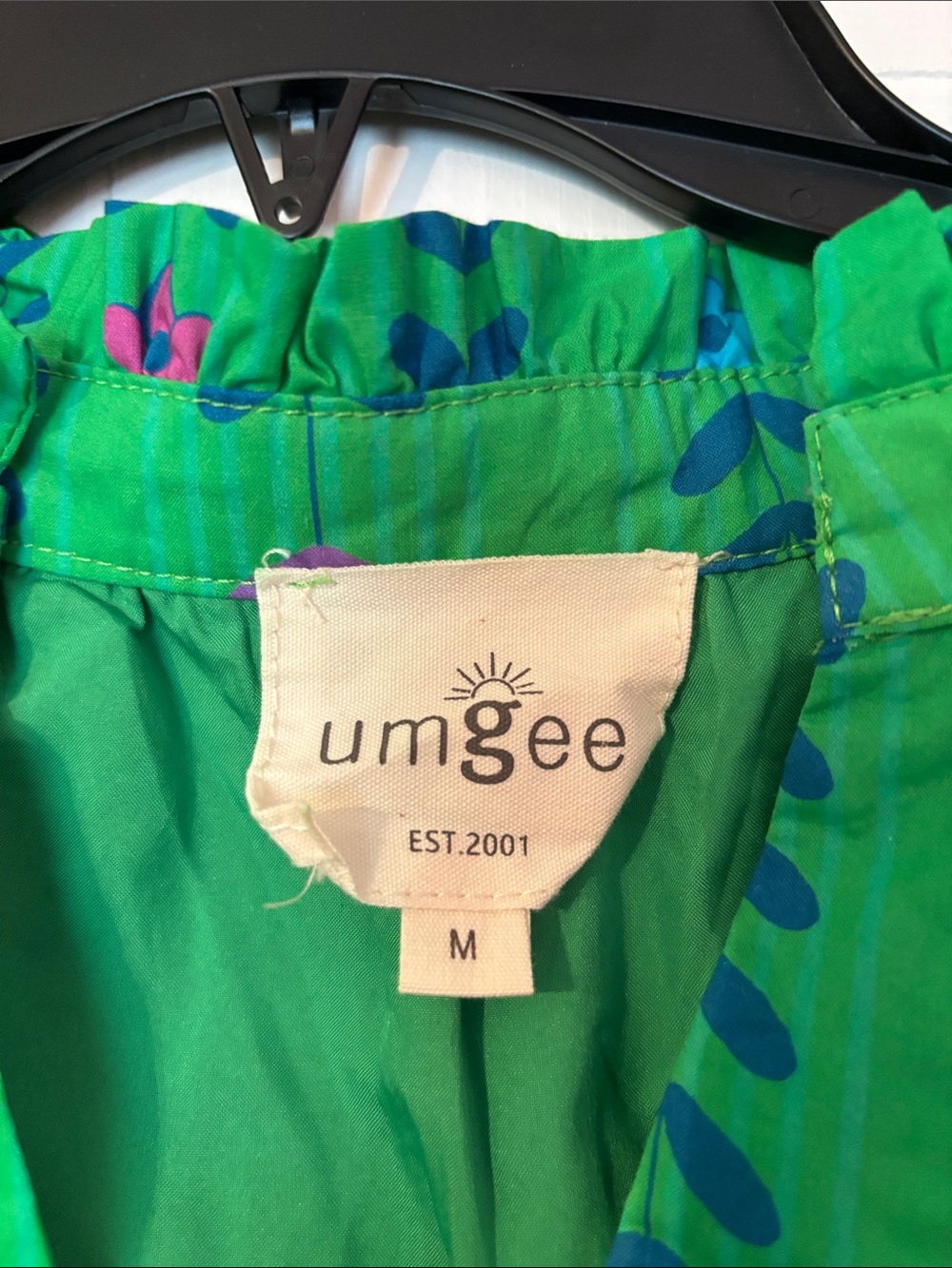 Umgee Green Midi Dress with Blue and Pink Pattern - Picture 3 of 3